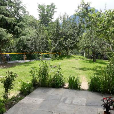 6BHK Forest Hill Top Cottage in Manali