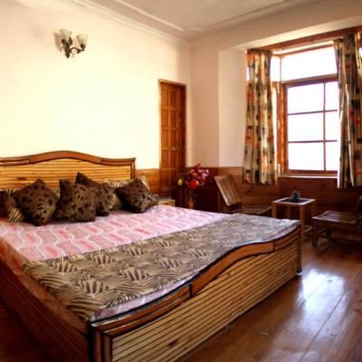 Apple Tree Premier Cottage No.4 - River View Cottage in Manali near Mall Road