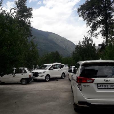 Apple Tree Premier Cottage No.7 - Six Bedroom Cottage in Manali with Kitchen and Private Parking